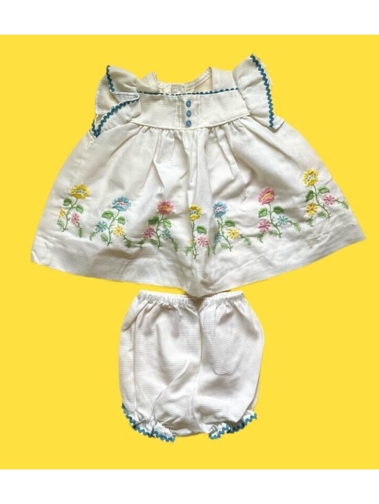 Other - Vtg Baby Two Piece Set Floral Embroidery Bloomers 12 Months NEW